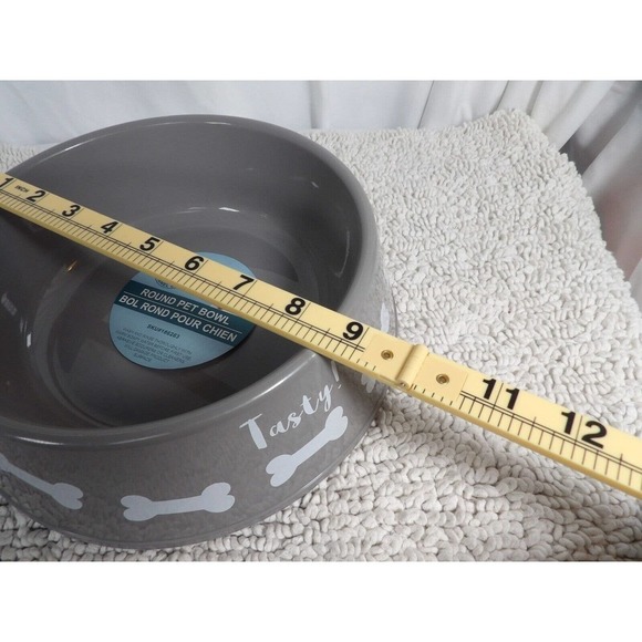 Greenbrier Kennel Club Gray Portable Dishwasher Safe Round Pet Bowl - Picture 2 of 3